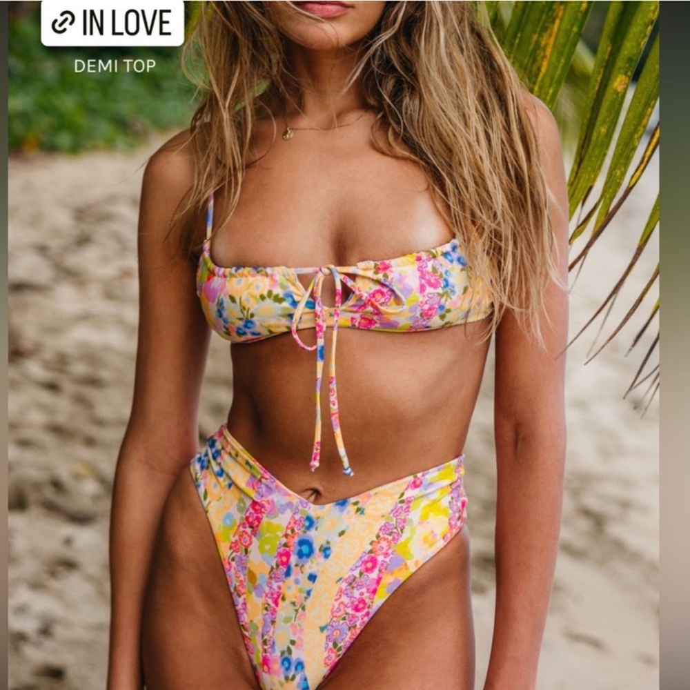 Skatie Demi Top Size Medium in Mallorca